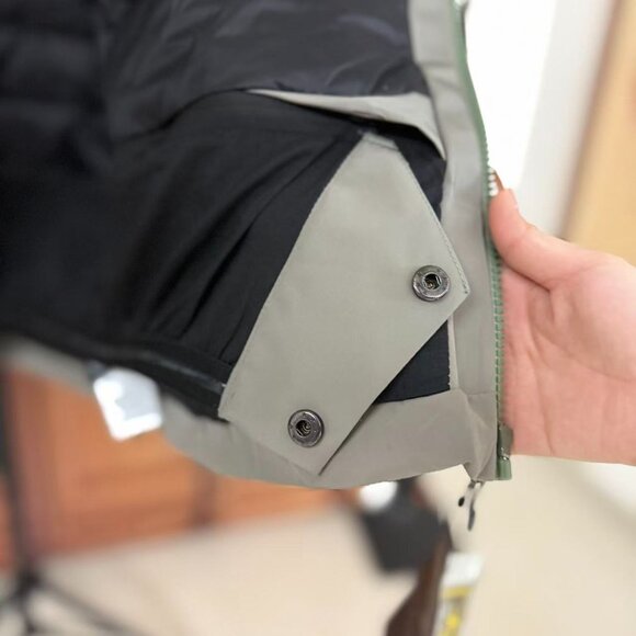 Arc'teryx Hooded Hardshell Down Jacket/Windbreaker, Misty Green, Size L - Picture 9 of 9